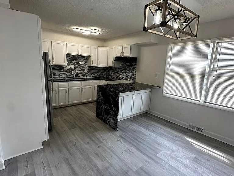 11354 Sycamore Ter — Photo 3