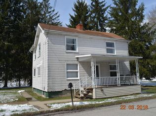 2502 Moyer Rd, Connellsville, PA 15425