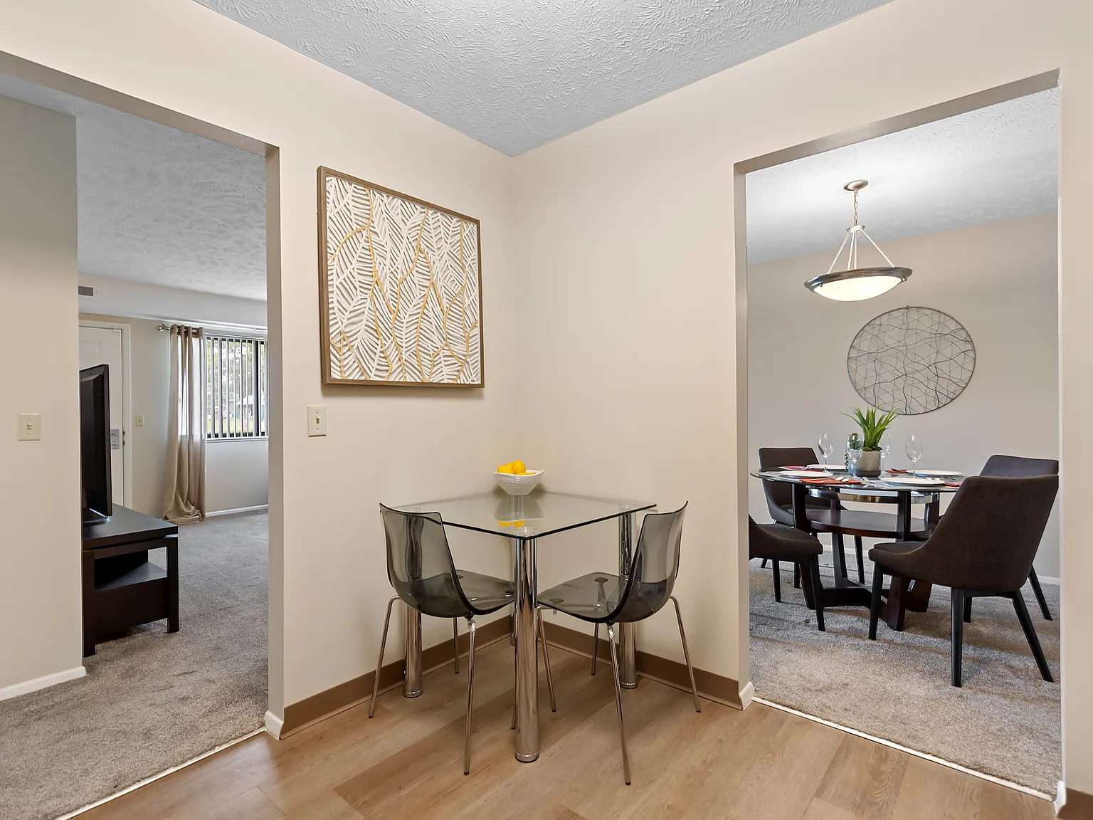 Oakwood Apartments — Photo 4