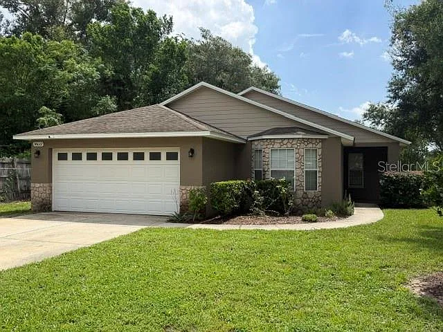 36022 Michigan Dr — Photo 1