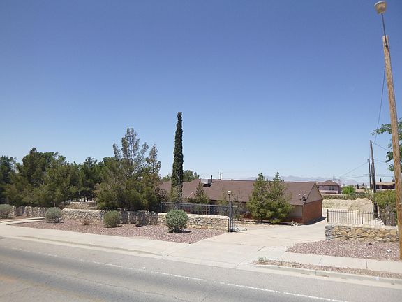 2nd image of 1121 Loma Verde Dr