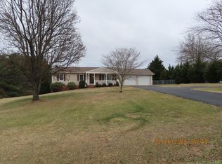61 Acorn Dr, Rustburg, VA 24588