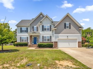 5720 Gentleman Dr, Hope Mills, NC 28348