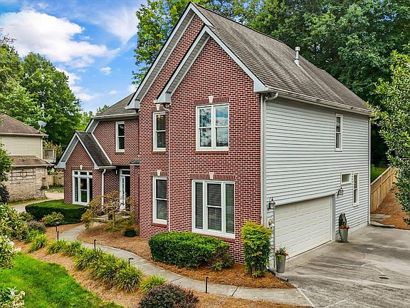 2nd image of 10534 Aspen Ridge Ln