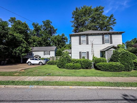 2nd image of 366-358 E Magnolia Ave