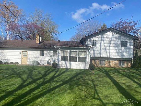 2nd image of 3618 Stoneybrook Dr