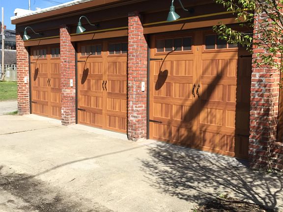 4th image of 2918 Floyd Ave #F