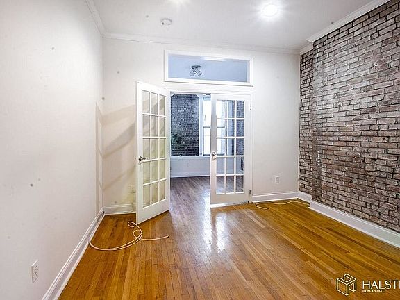 4th image of 73 E 3rd St APT D3