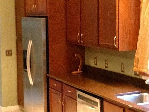 5th image of 106 Patrician Ln