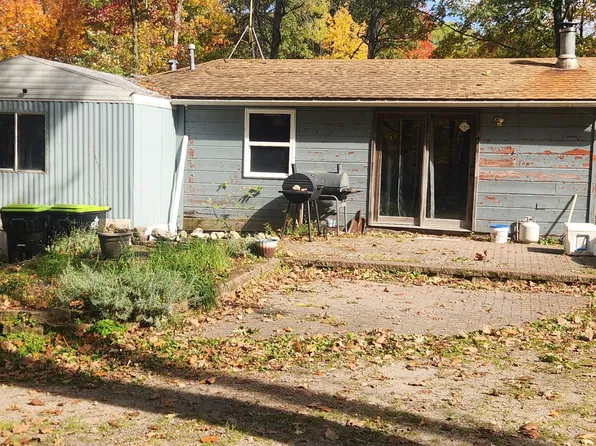 8091 Fir Mac Rd, Harrison, MI 48625