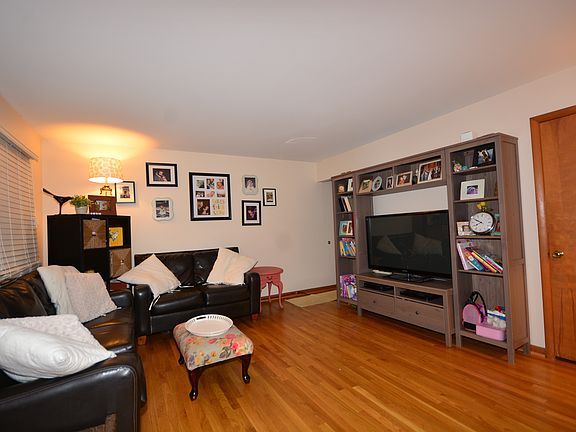 2nd image of 429 S 7th St