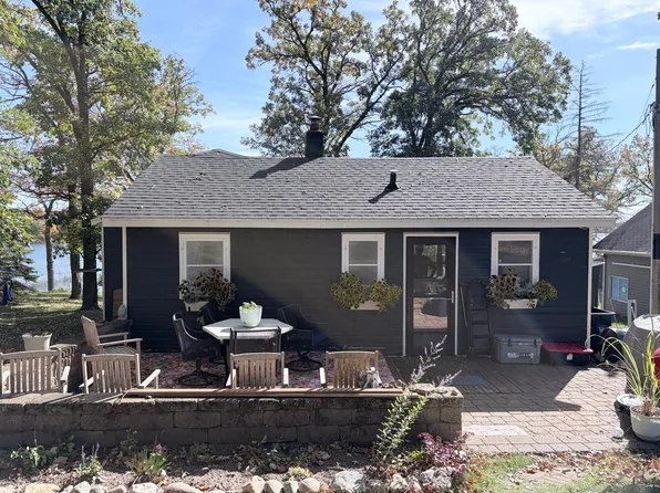 23633 Bergquist Ln, Detroit Lakes, MN 56501