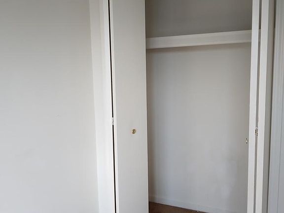 5th image of 30256 Wedgewood Cir #56