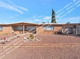 5823 E North St, Tucson, AZ 85712