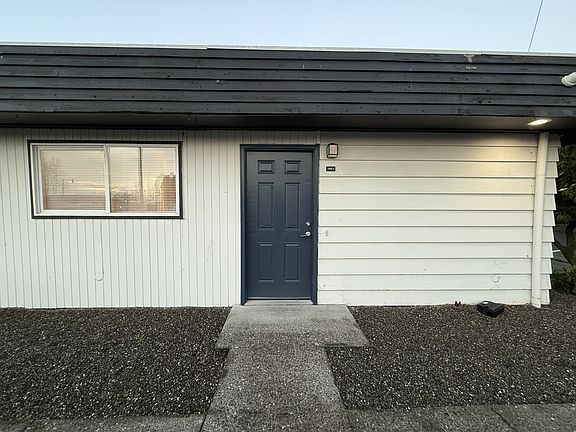 2nd image of 1902 1st St APT 2
