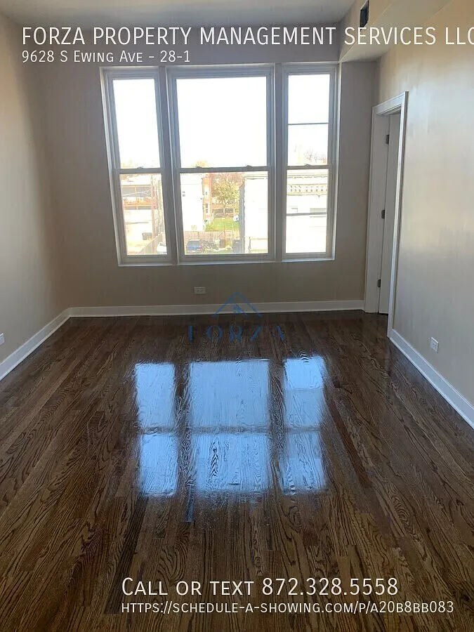 4 bed, 1350 sqft, $2,500 — Photo 2