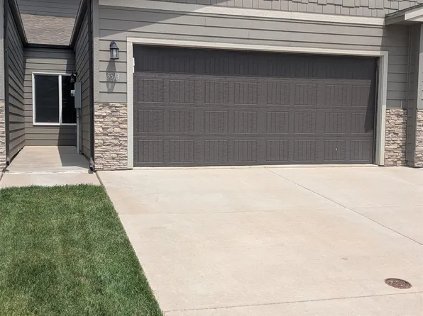 5513 S Seville Pl, Sioux Falls, SD 57108