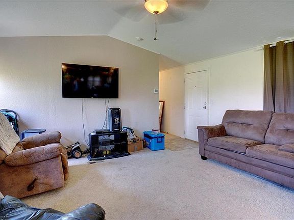 4th image of 8115 County Road 109