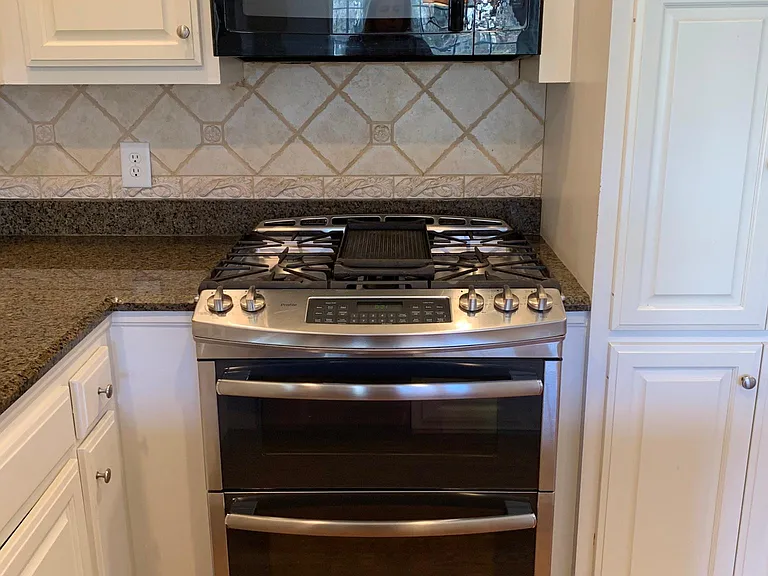 9217 Brushboro Dr — Photo 11