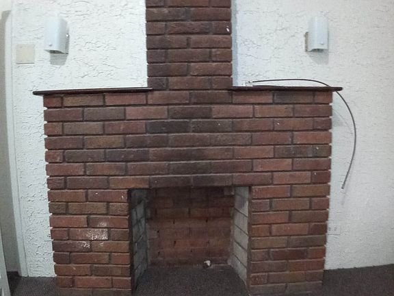3rd image of 1019 E Broadway St APT 3