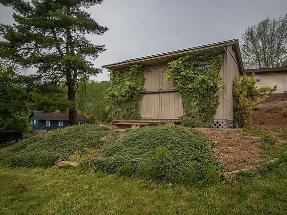 5th image of 485 Overland Dr