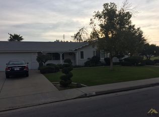 721 Pebble Beach Dr, Bakersfield, CA 93309