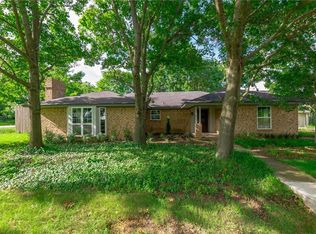 401 W 3rd St, Kennedale, TX 76060