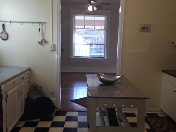 5th image of 1567 Vine St APT 1