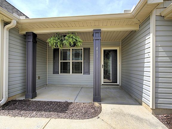 2nd image of 411 Shoreline Blvd