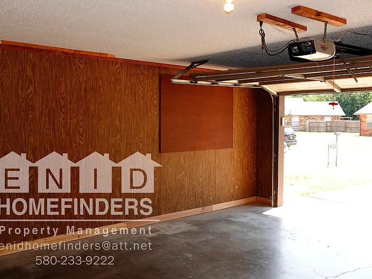 128 N Texoma Dr — Photo 15