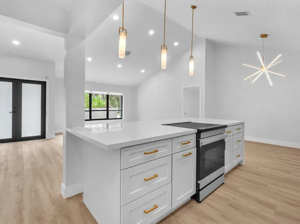 8411 SW 57TH Street, Davie, FL 33328
