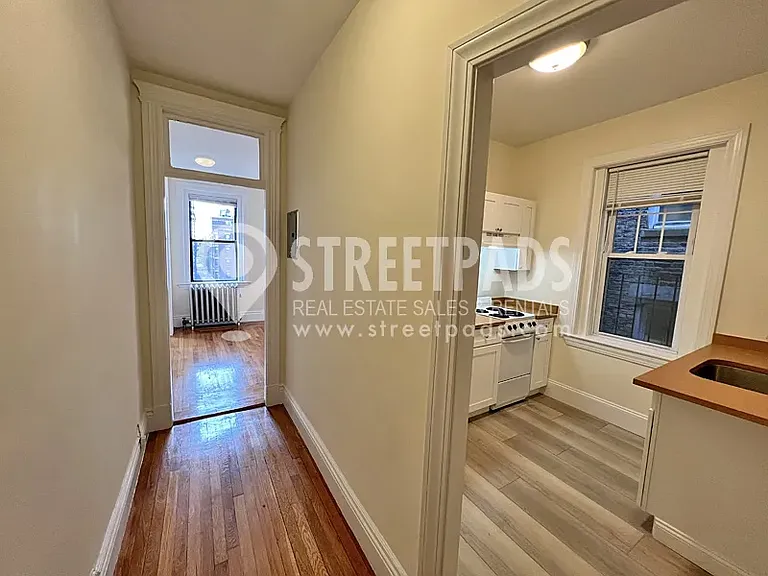 33 Park Dr #12 — Photo 18