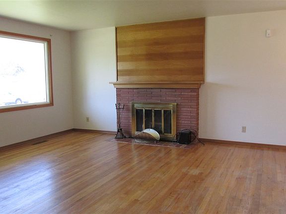 4th image of 4004 W Heroy Ave