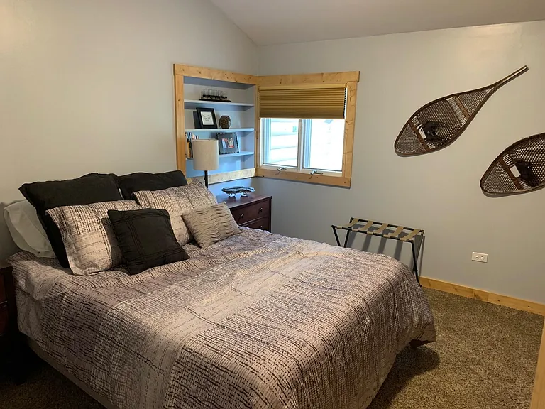 265 Pine Dr — Photo 16
