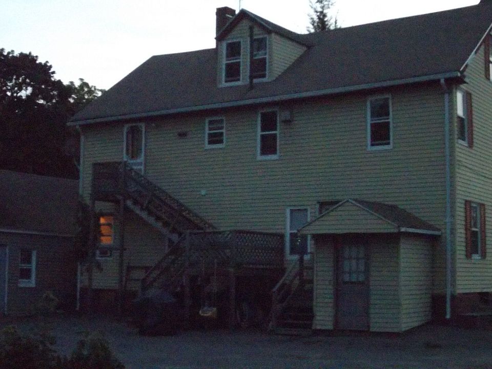 2nd image of 24 Houghton St