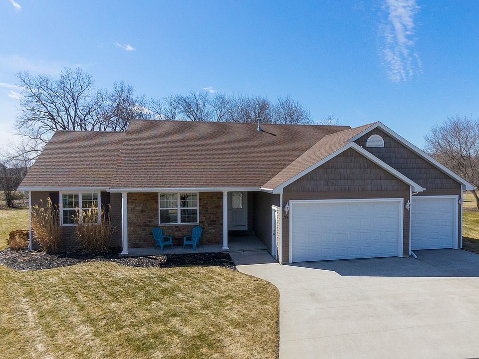 1st image of 794 Milkweed Ct