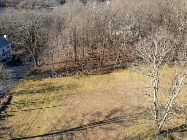 40 Gold St, Shrewsbury, MA 01545
