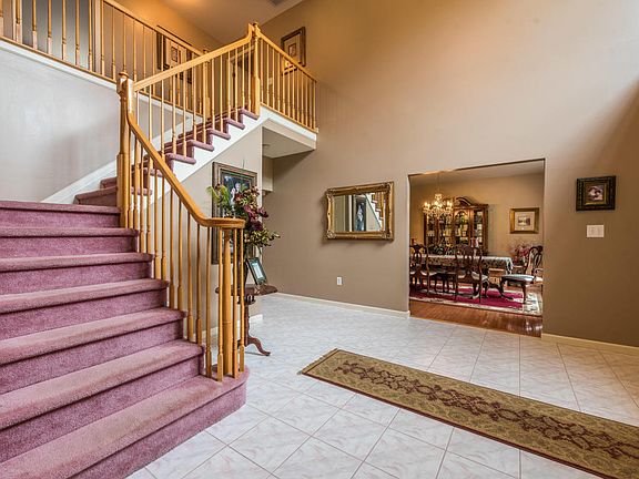 5th image of 19 Oak Leaf Dr