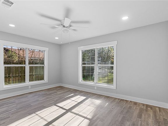 5th image of 704 N Glass St