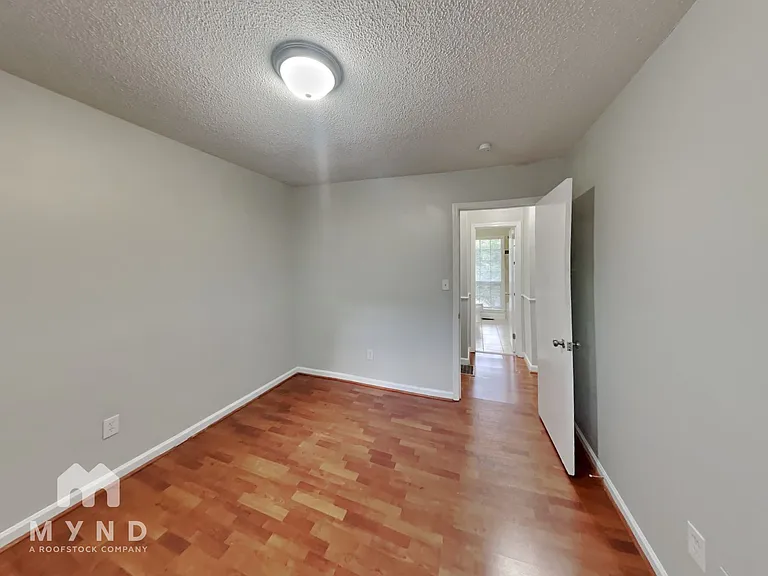 1172 Westridge Cir — Photo 10