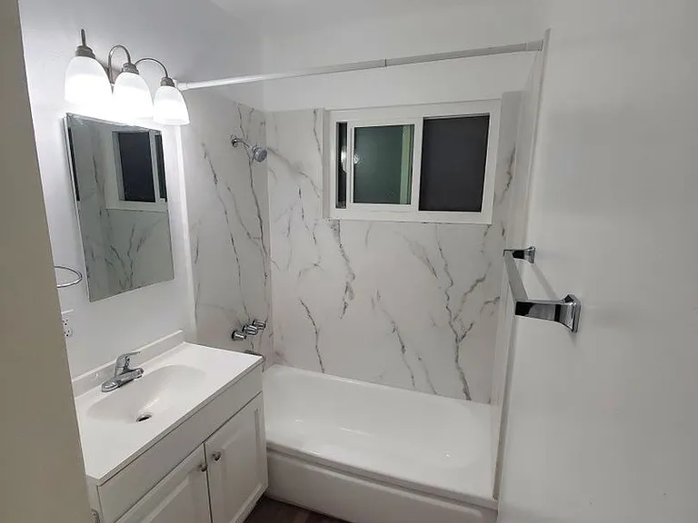 7033 Fulton Ave — Photo 11
