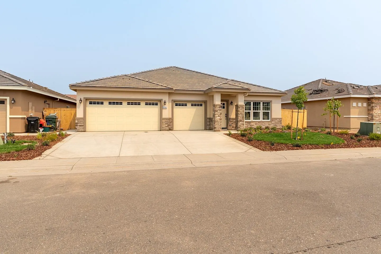 8986 Elsie Ida Way photo 1