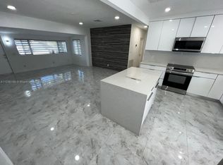 1555 SW 21st Way #1, Fort Lauderdale, FL 33312