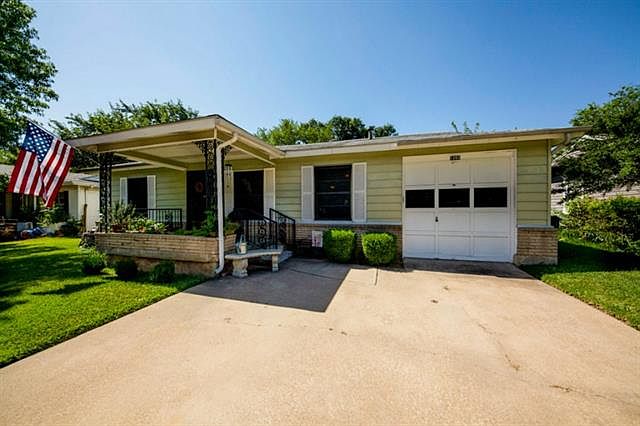 1st image of 1202 Marshalldale Dr