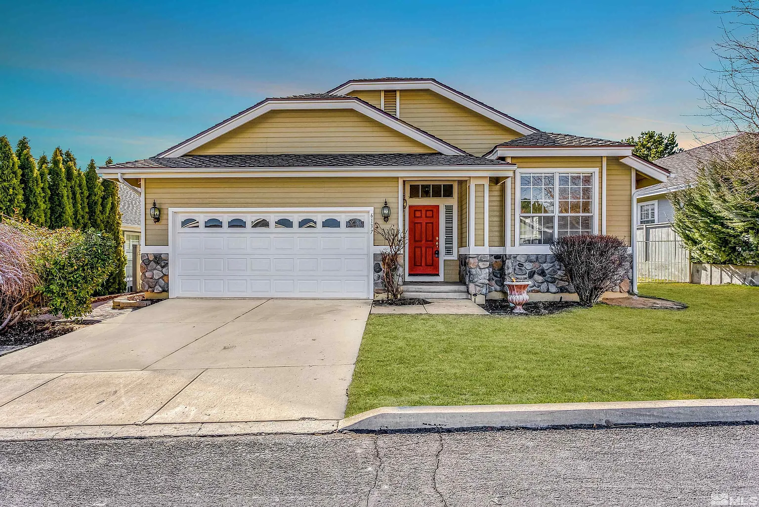 6137 Wycliffe Cir photo 1