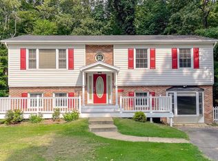 9140 Lindy Ln, La Plata, MD 20646