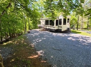 32 7th St, Ellijay, GA 30540