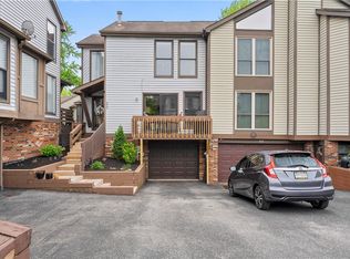 320 Spring Run Dr, Monroeville, PA 15146