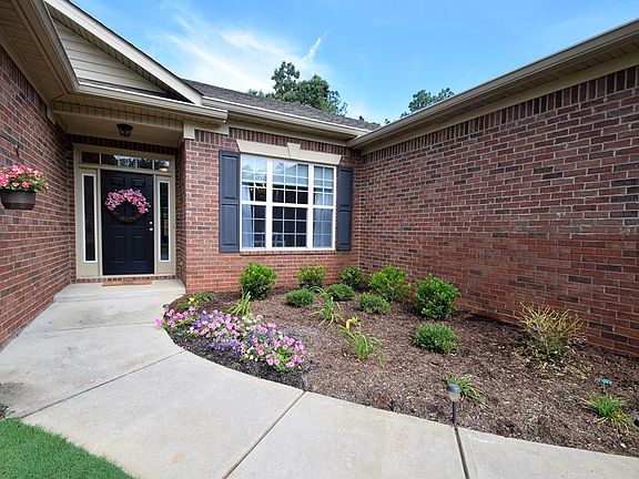 2nd image of 519 Sussex Ct
