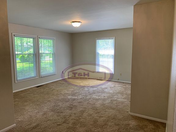3rd image of 7106 Tina Dr